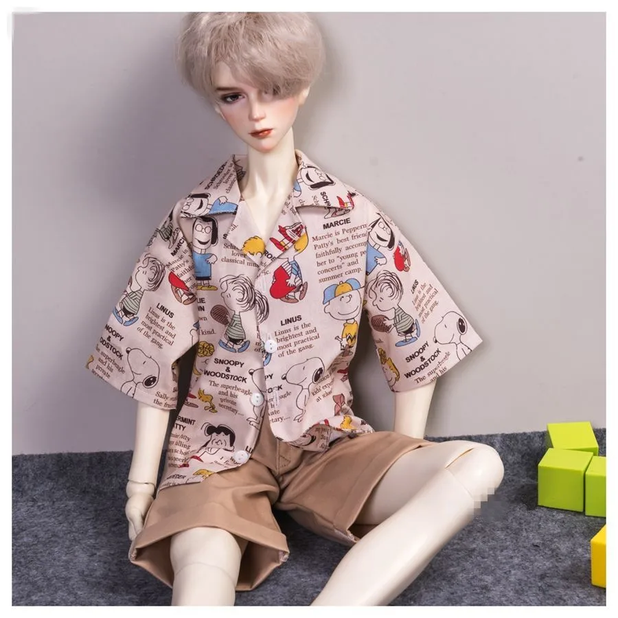 

BJD Doll Clothing is suitable for 1/3 1/4 Uncle size fashion new cartoon letter shirt + medium and short versatile khaki shorts