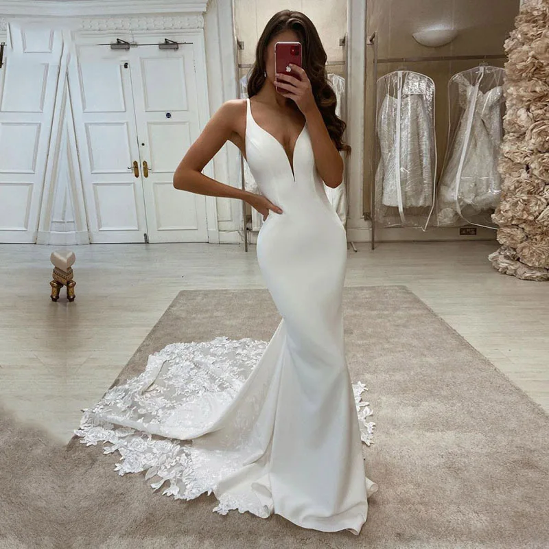 

Lace Appliques Crepe Mermaid Boho Wedding Dresses Deep V-neck Beach Bridal Gowns Long Train