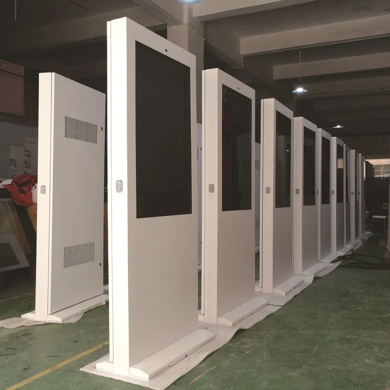 Ip65 Vloerstaande 2000cd Lcd-scherm Digitale Signage Multimedia Reclame Speler 55 Inch Met Pc Buit In Screen Monitor