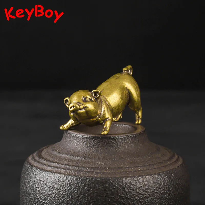 Brass Zodiac Animal Pig Figures Keychain Hanging Jewelry Craft Gifts Pure Copper Handmade Car Key Chain Pendant Keyring Ornament