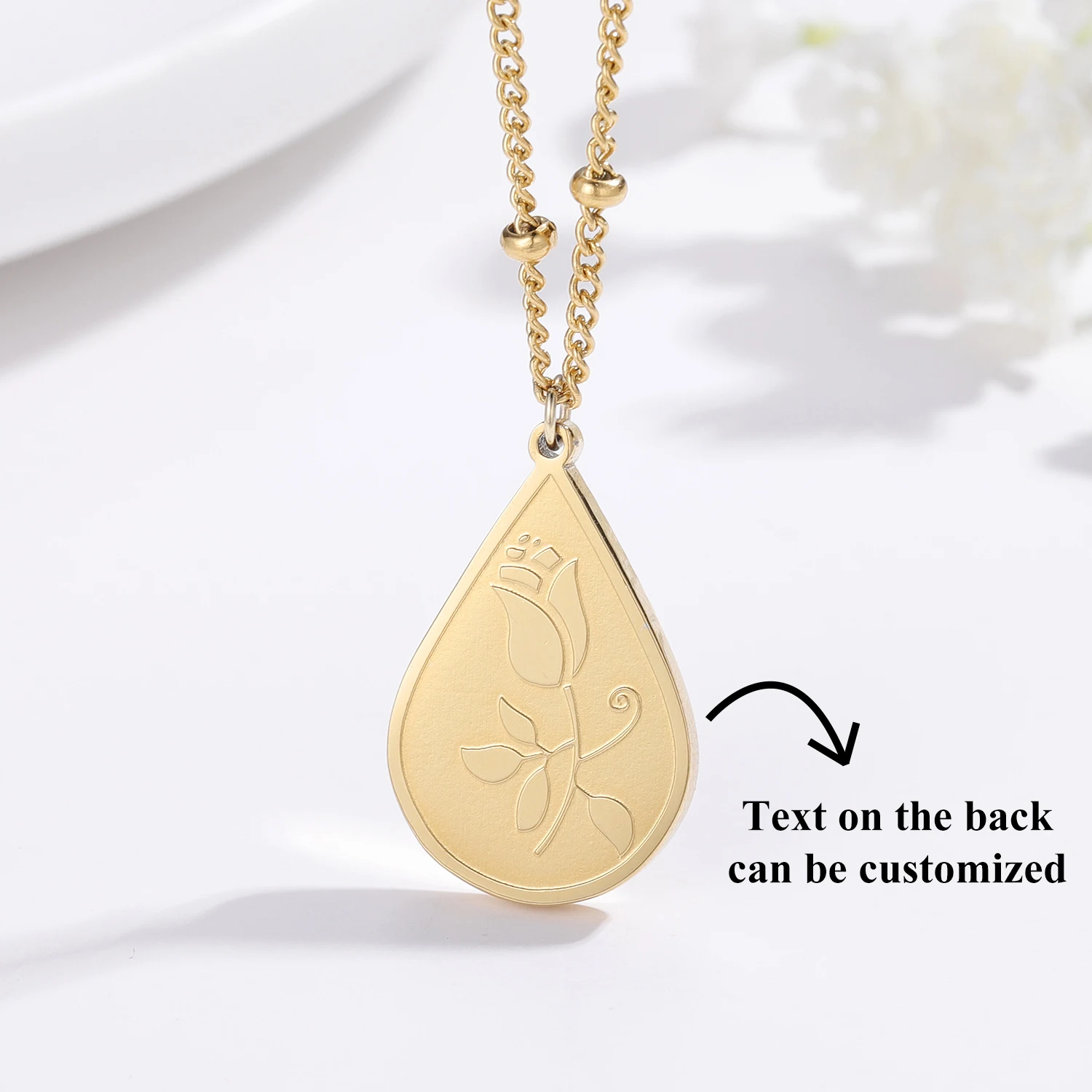 

Personalized Retro Rose Flower Necklace Custom Gold Disc Oval Pendant Stainless Steel Carved flower Pendant Women Jewelry Gift