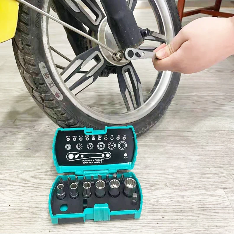 18Pcs chiave a cricchetto 6-13mm chiave a bussola regolabile Torx con intaglio Phillips dadi dadi Set di chiavi riparazione strumenti per biciclette