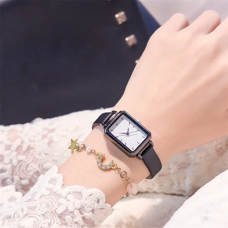 Classic Rectangle Women Watches Minimalist Ladies Black Leather Quartz Wristwatches Vogue Simple Style Vogueable Clock