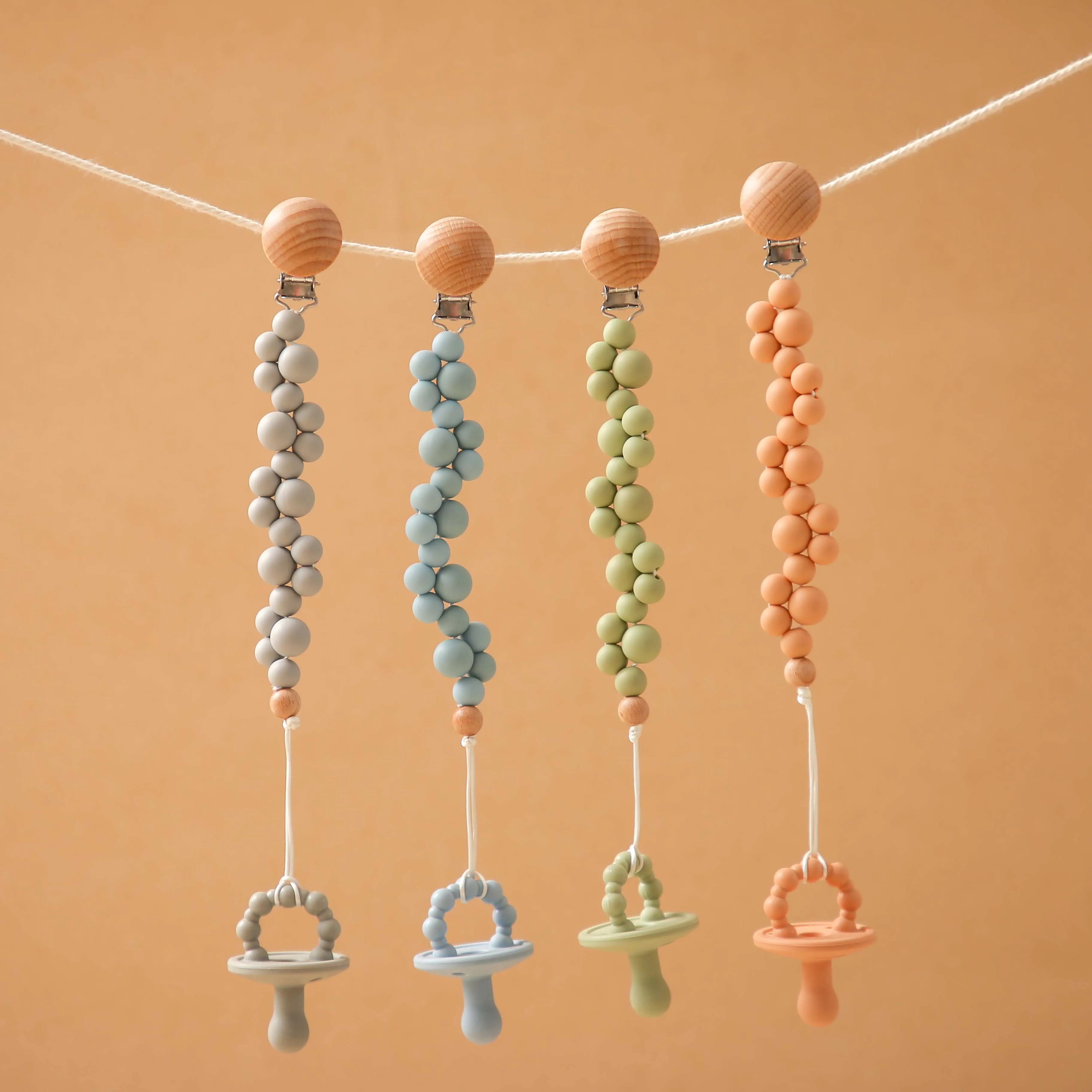 Chupete de silicona de Color sólido para bebé, cadena de Portachupetes hecha a mano, dentición infantil, regalo, 1 unidad