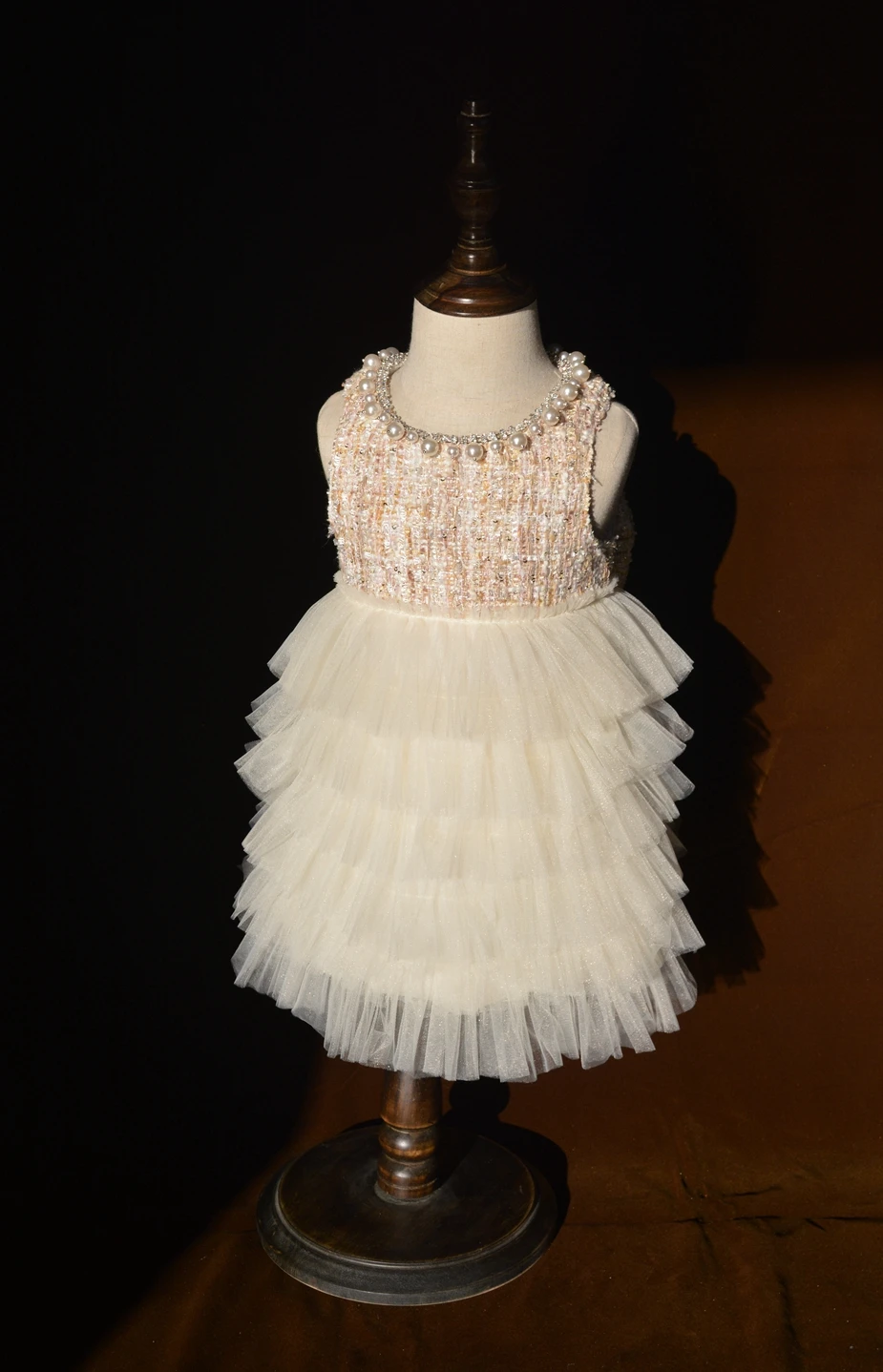 

Wholesale Baby Lace Pearl cake vest Dress Princess Puffy Maxi Sequined woolen Dress Girl Tulle Costumes Wedding Birthday