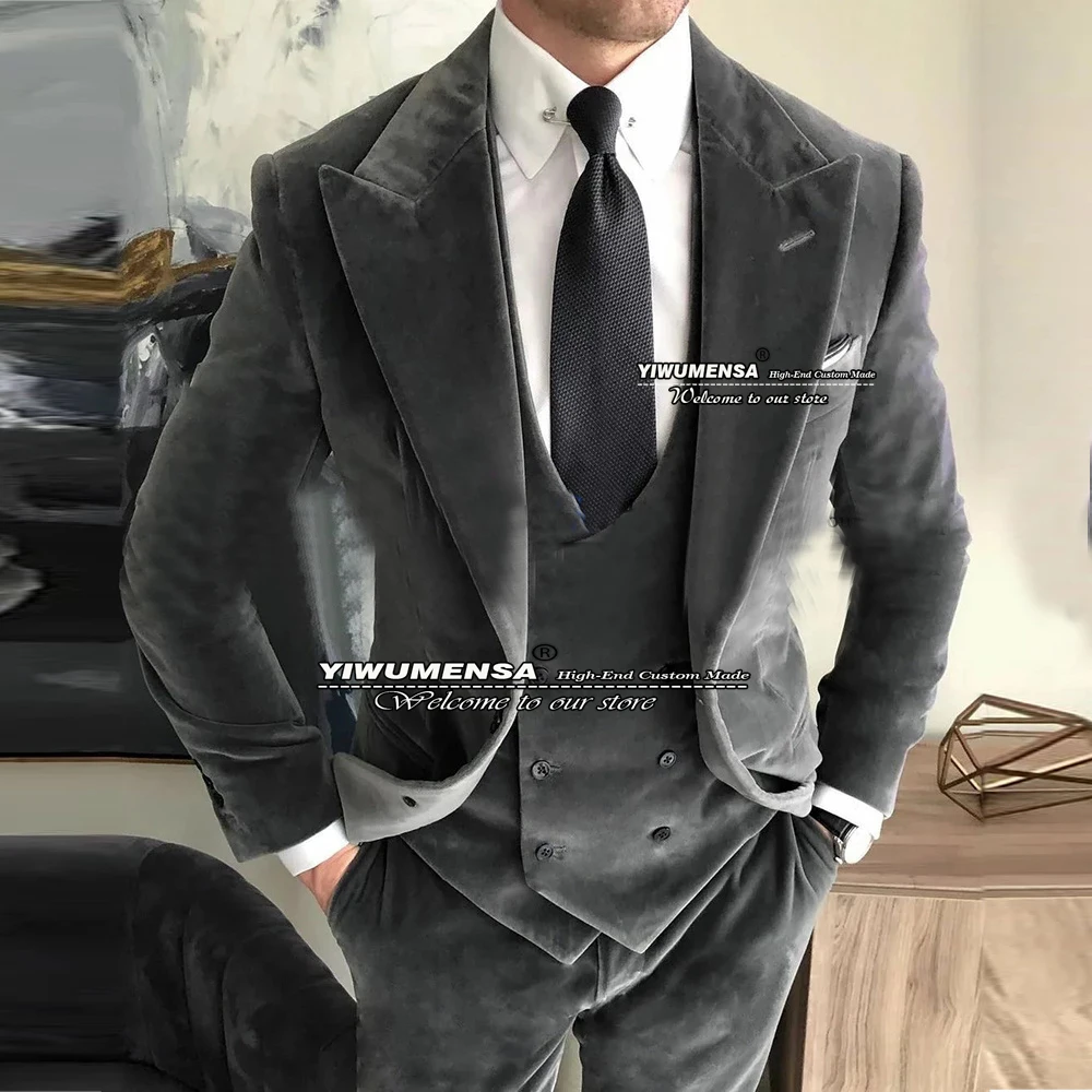 رمادي المخملية الرجال الدعاوى الرسمية مكتب الأعمال السترة سترة السراويل 3 قطع الذكور موضة العريس رجل الزفاف البدلات الرسمية مخصصة 2025