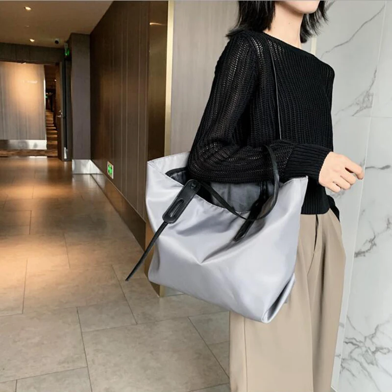 Borse Tote ad alta capacità per donna 2021 nuove borse Casual borsa a tracolla firmata borse da donna in Nylon di alta qualità Bolsos