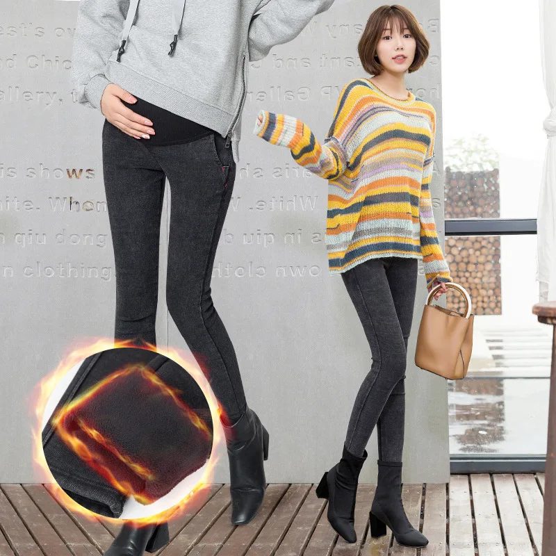 Les Jeans Maternité Mode, Confort et Élégance Pendant la Grossesse