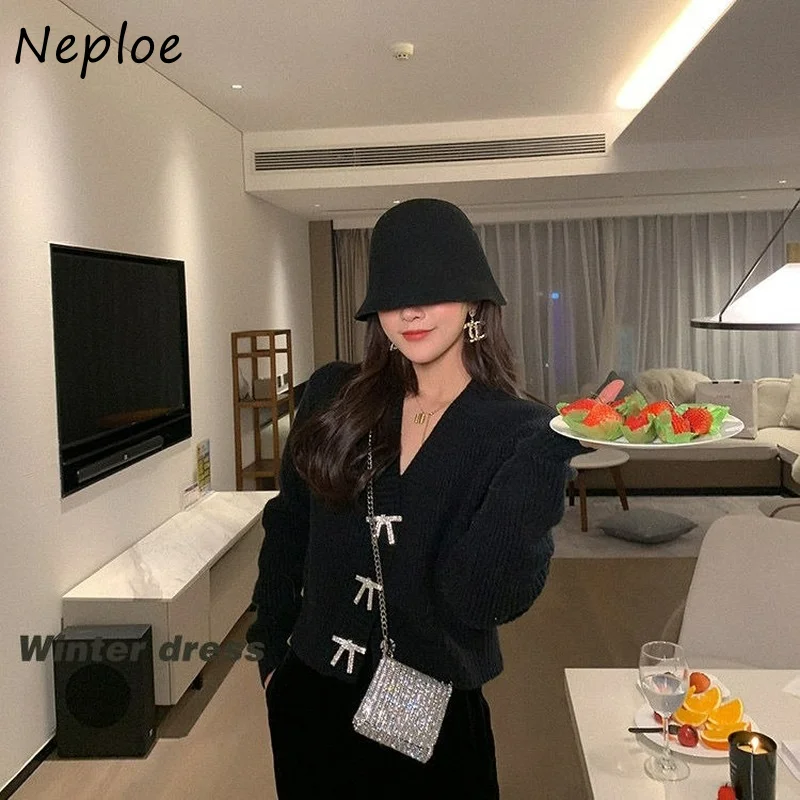 Neploe 2024 Spring New Korean Temperament Sweater Jackets Women Exquisite Bowknot Rhinestone Button Knitting Cardigans Woman