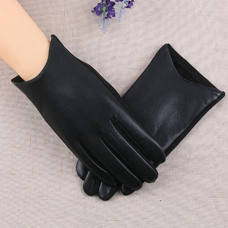 Women\'s leather gloves winter plus velvet thickened touch screen winter riding driving washed leather bike warmth and thin J26