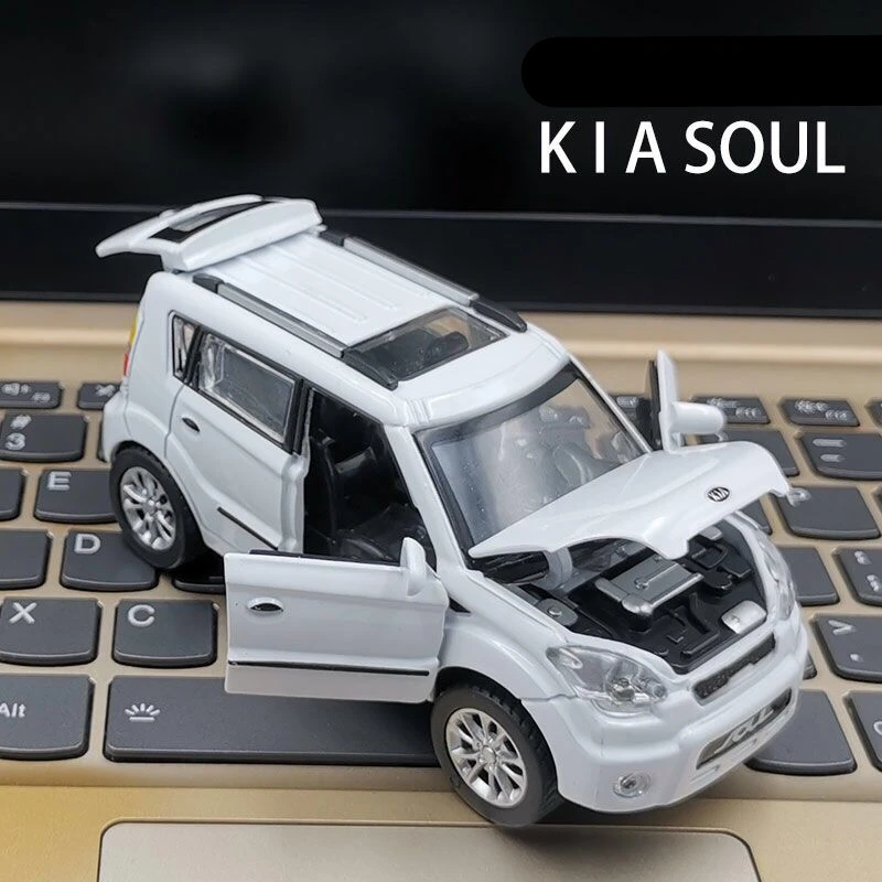 KIA SOUL-Mini Modelo de Carro Liga Infantil, Metal Fundido, Veículos de Brinquedo, Alta Simulação, Coleção de Som e Luz, Presente, 1:32