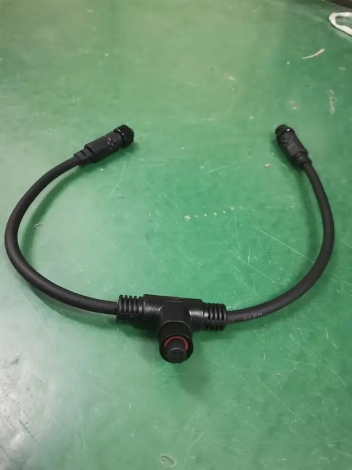 

T type cable wire 1 drag 5 / 1 drag 1； female/male 4pin waterproof cable wire connector ，Parallel and series cable wire