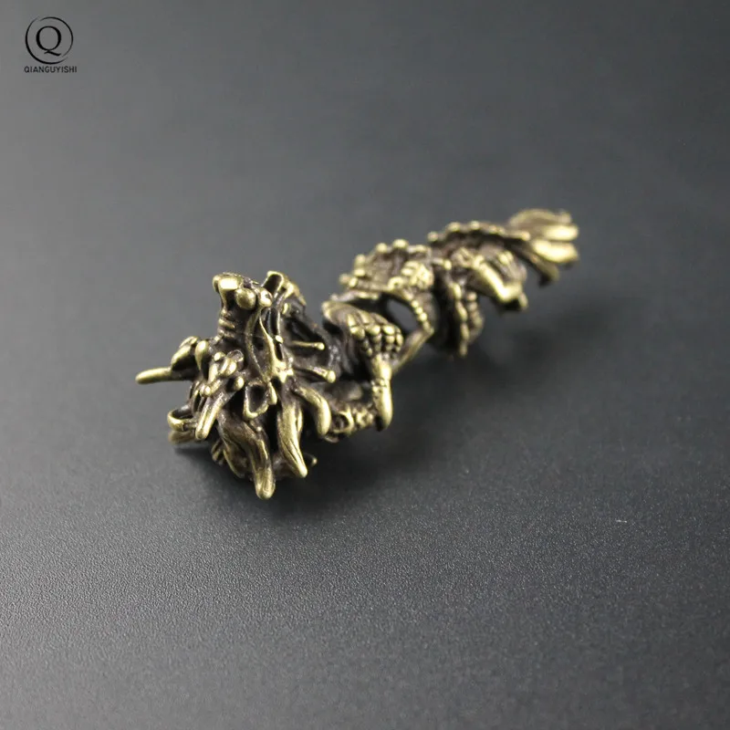 Archaize Copper Dragon Keychains Pendant Vintage Brass Metal Chinese Zodiac Animal Keychain Charm Car Key Rings Handmade Gifts