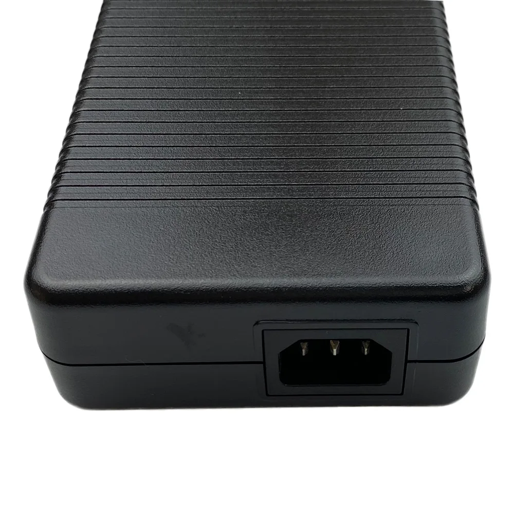Imagem -03 - Furos Adaptador ac Fonte de Alimentação para Msi Gaming Gt75 Gt80s Gt62vr 7rf Titan Pro Ms17a2 Ms-1814 Carregador 19.5v 16.9a 330w