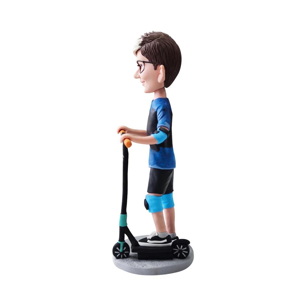 Bobbleheads Figures Skateboard Boy Mini Doll Photo Personalization Handmade Sculpture Home Office Desktop Statue Fine Gift