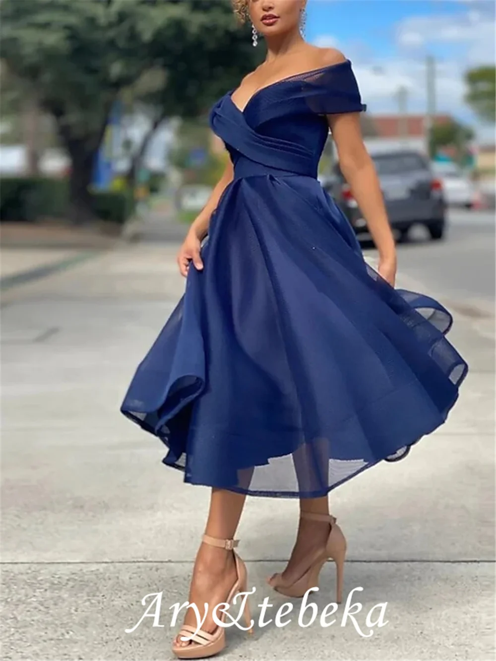 A-Line Empire Minimalist Party Wear Prom Dress Off Shoulder Sleeveless Tea Length Tulle with Pleats 2021