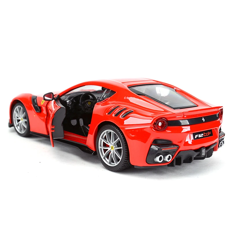 Bburago 1:24 Ferrari F12 tdf Sports Car Static Die Cast Vehicles Collectible Model Car Toys