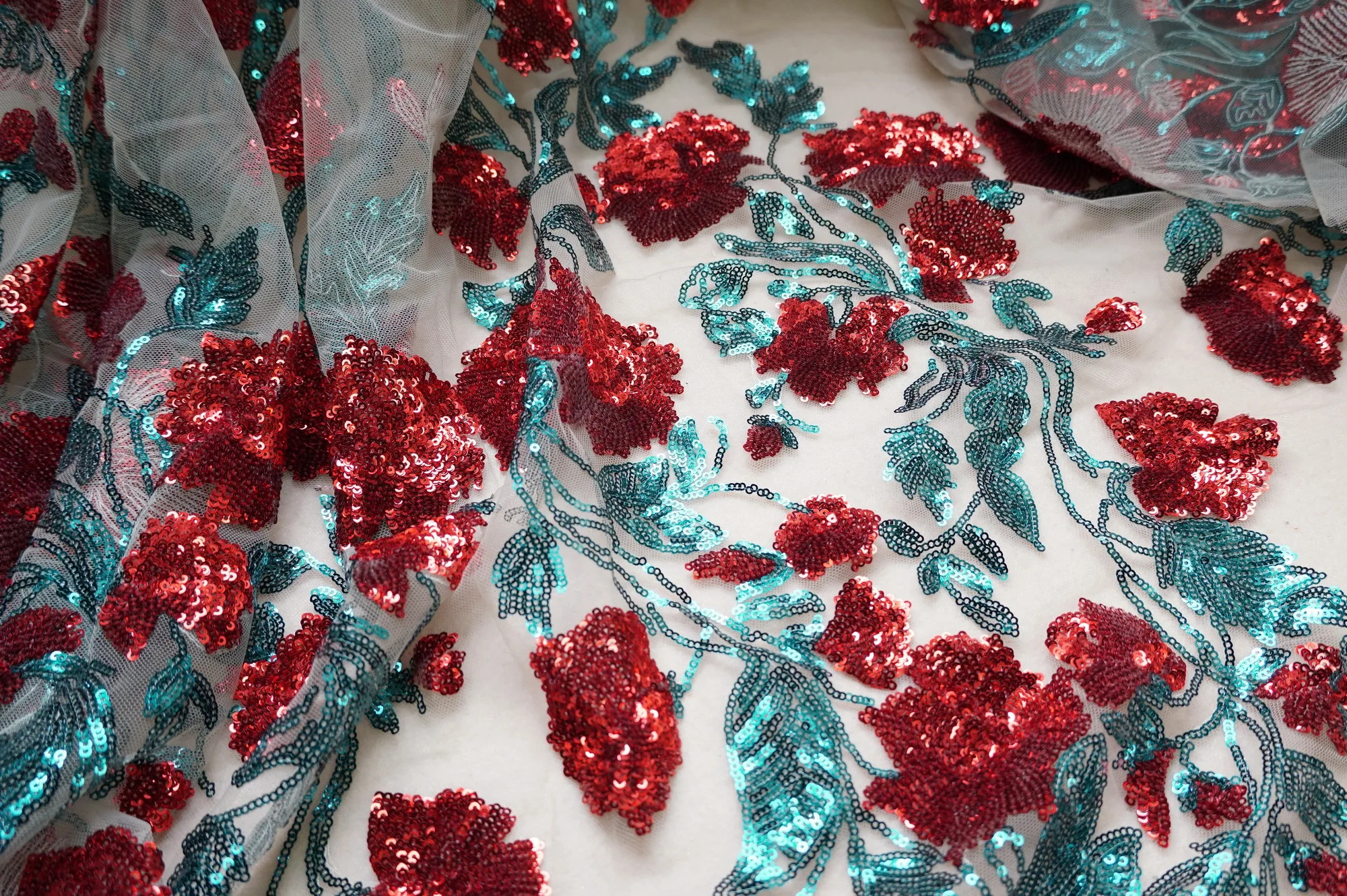 1 Yard Red Sequins Rose Floral Embroidery Tulle Lace Fabric African Sequined Mesh Tulle Fabric For Nigerian Wedding Party Dress