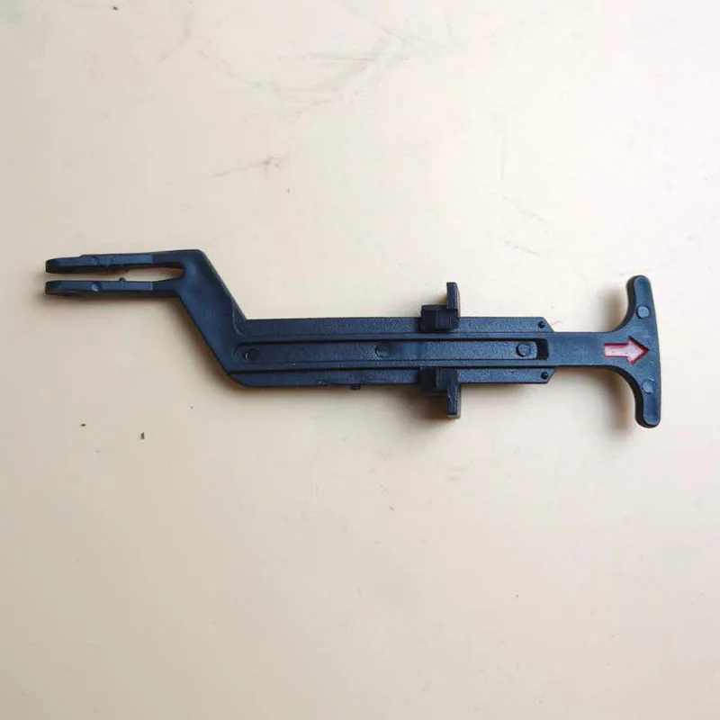 

Bonnet Hood Pull Catch Lock Parts Cover Lock Release Lever Handle Engine Pull Hook 3B0823593C 3B0 823 593C/B for VW PASSAT