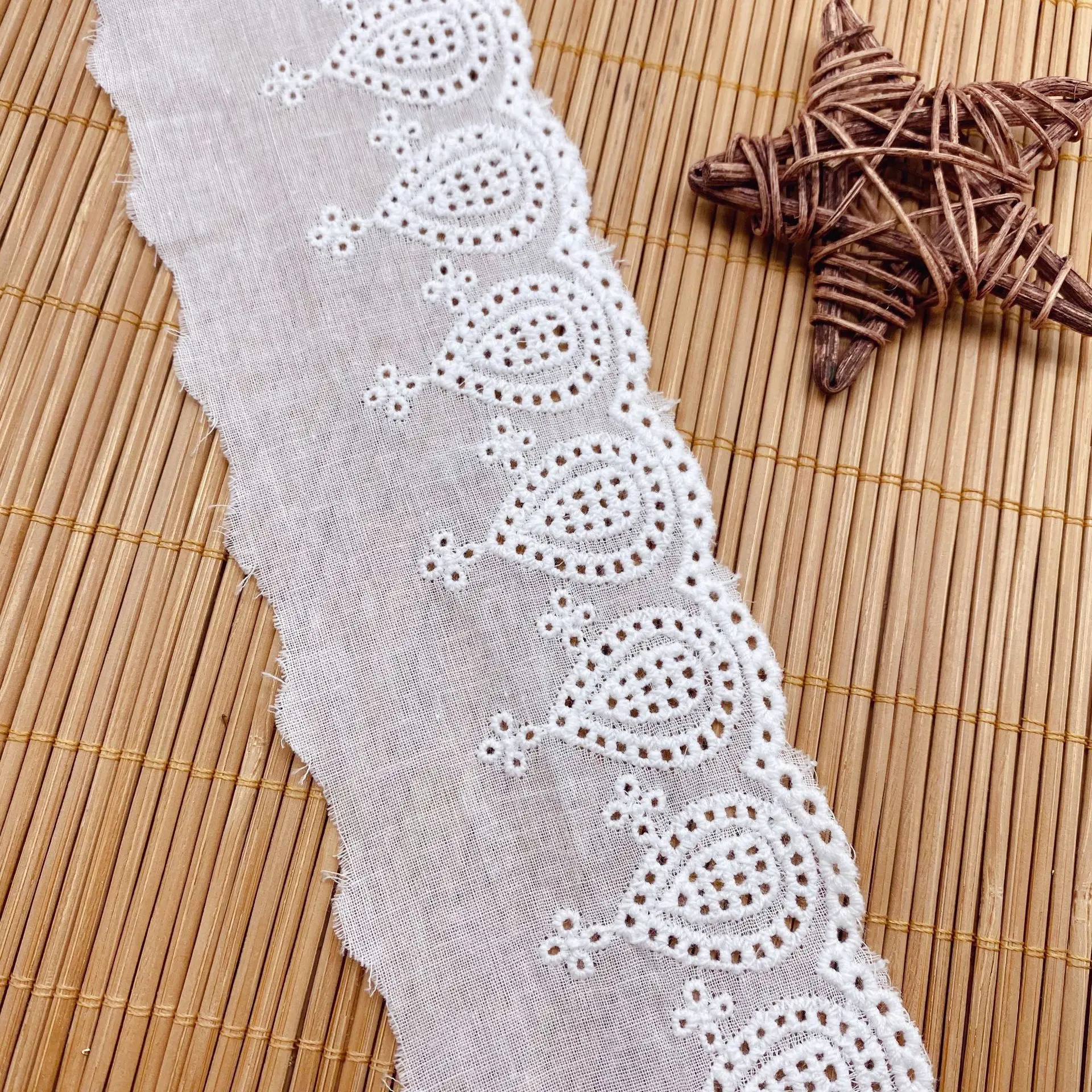 

3Yards/lot 100% Cotton Embroidered Lace Fabrics Clothing Lace Trim Sewing DIY Children's clothing Spain clothing accessories