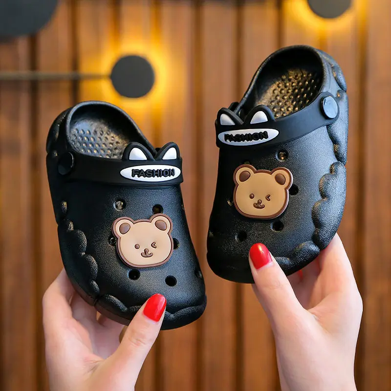 Moda orso sandali per bambini Super leggero suola morbida zoccoli per bambini Comfort estivo sandali da spiaggia all'aperto antiscivolo scarpe da ragazzo per ragazze