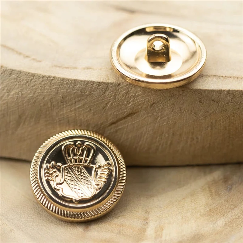 10pcs/lot Stylish Metal Shield Crown Design Golden Buttons for Coat Sewing Accessories Buttons Decorative Buttons for Clothing