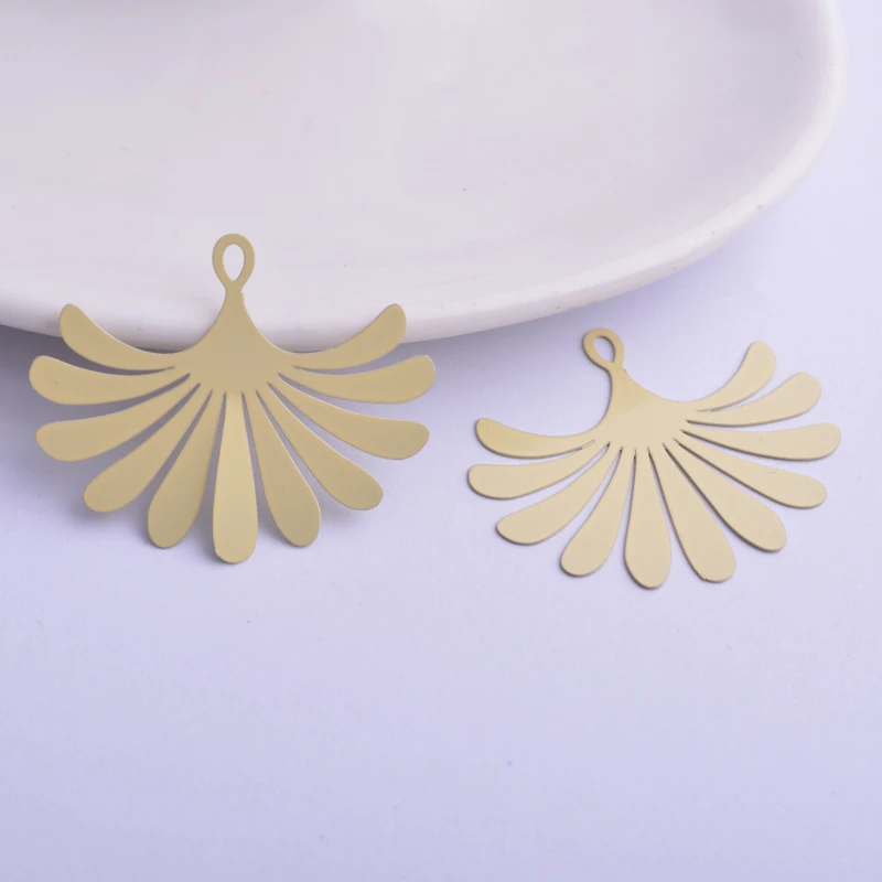 30 Stück AB5854 29*35mm Filigran-Anhänger in Roségoldfarbe, kreativ bunte cremefarbene Anhänger für DIY-Ohrringe – Detail 2