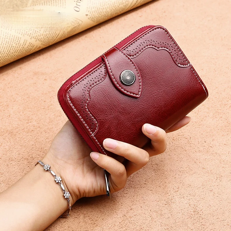 

2021 new Korean version of women's wallet oil wax leather retro long zipper mobile phone bag oil leather clutch card holder