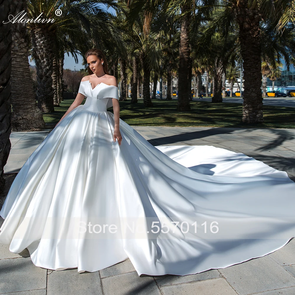 Alonlivn Lustrous Satin Pleated Ball Gown Wedding Dresses With Chapel Train And Unique Collar Bridal Dresses