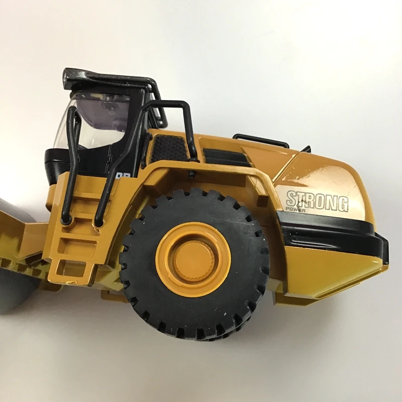 HUI NA 7715 1:50 Diecast Metal Road Roller Model Construction Toy Vehicle Toys for Boys Birthday Gift For Car Collection