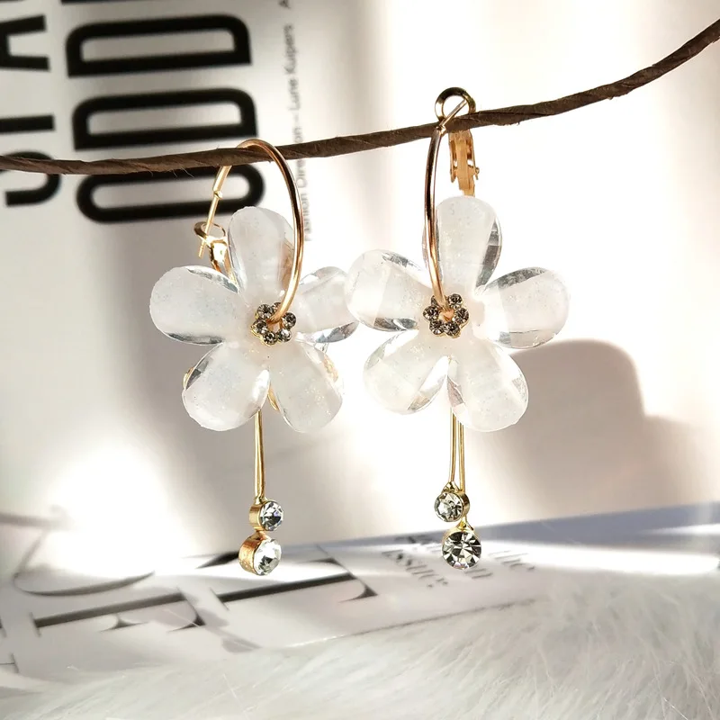 Tassel earrings ladies earrings new fashion transparent petals acrylic zircon earrings