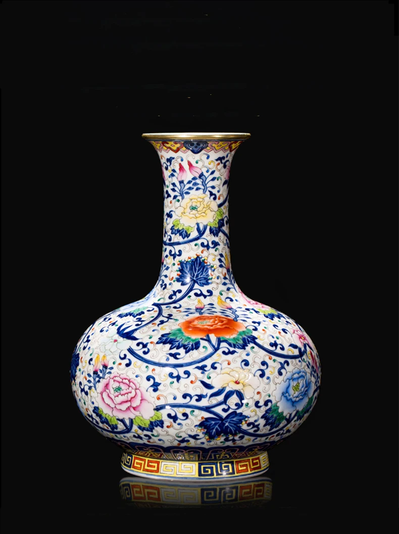 Qing Dynasty Emperor Qianlong Blue And White Contrasted Pastel Color Appreciation Vase