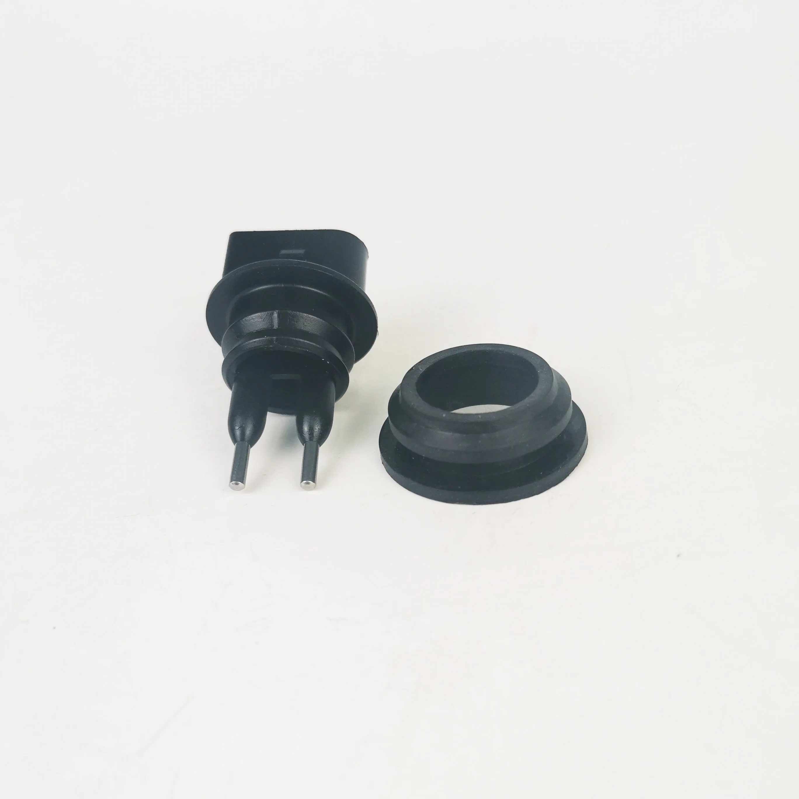 Glass kettle water level sensor 7M0919376 3CD919376 95562810500 2pin for Audi A6 R8 Q3 Q7 VW BEETLE Tiguan PASSAT