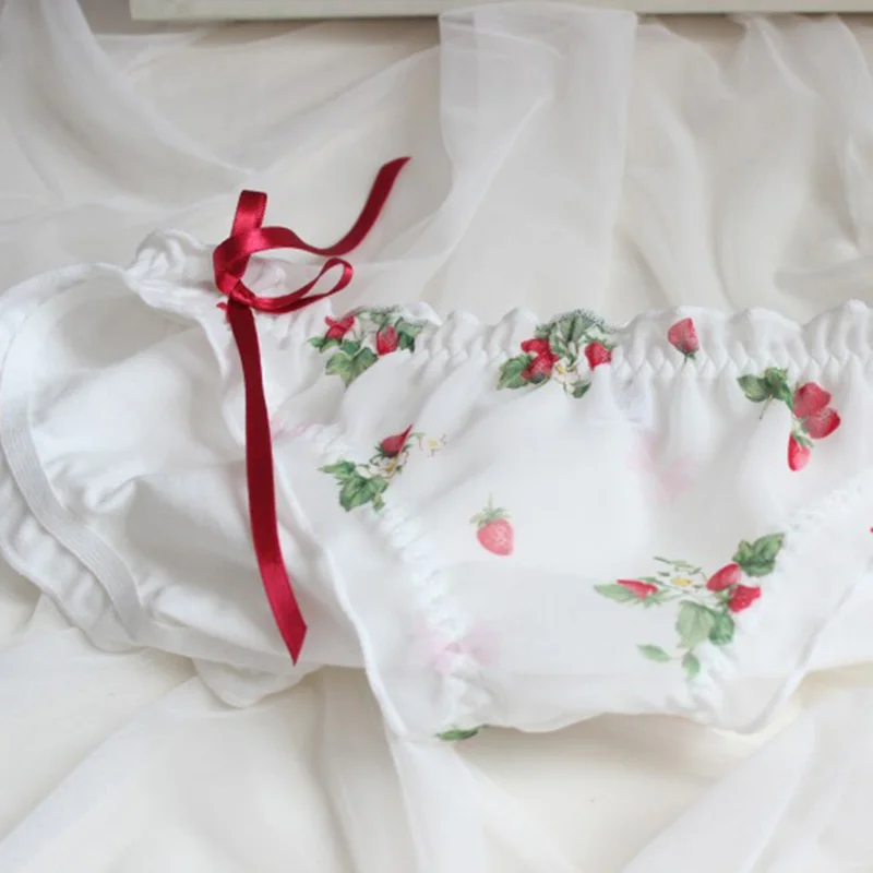 Japanese Style Strawberry Print Panties Cute Lovely Sweety Princess Underwear Bow Ruffle Chiffon Cotton Soft Girl Breifs