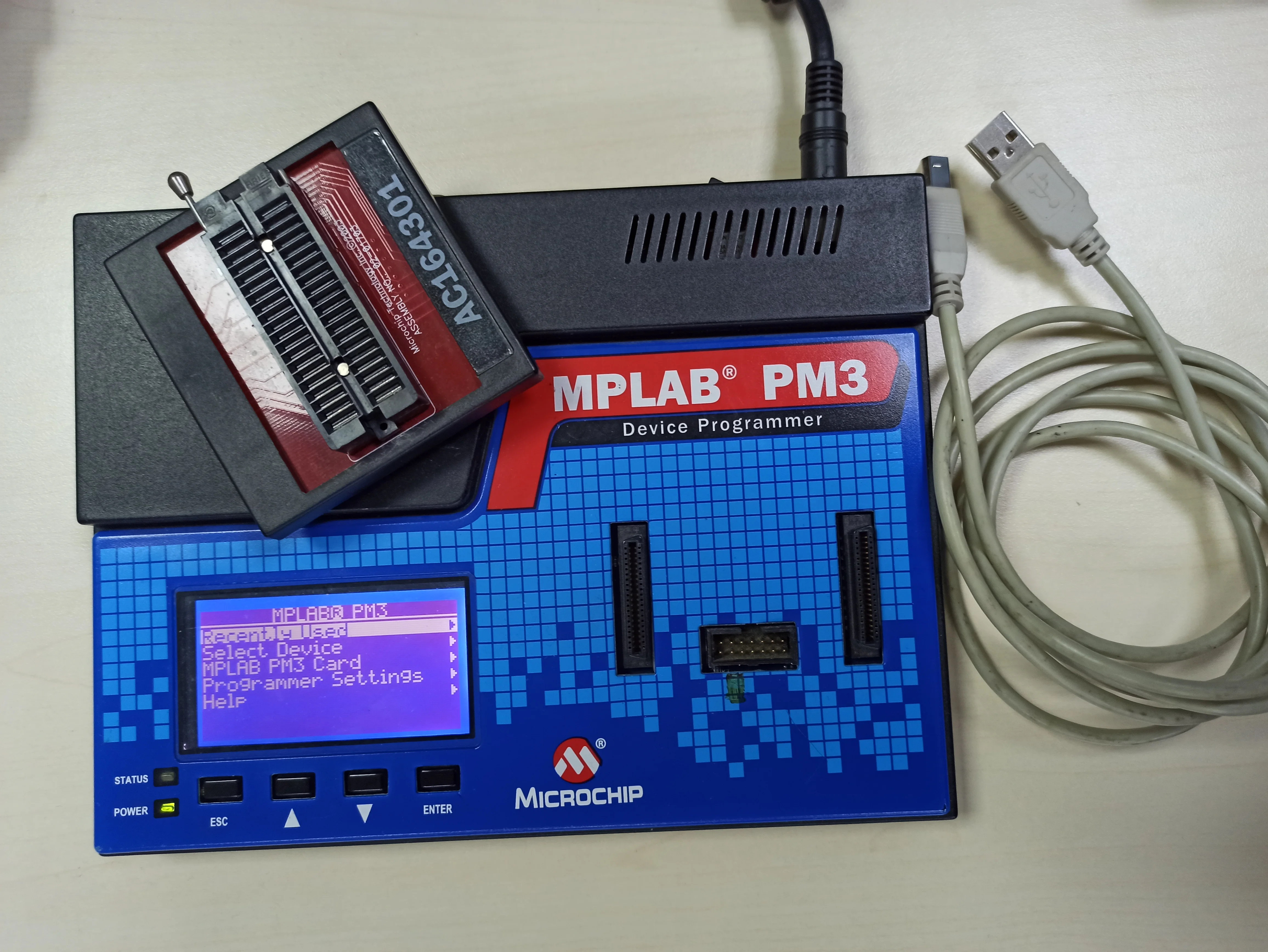 Imagem -03 - Mplab Pm3 Microchip Mplab Ide Mplab x Ide Vice-programador Universal Pm3 Dv007004