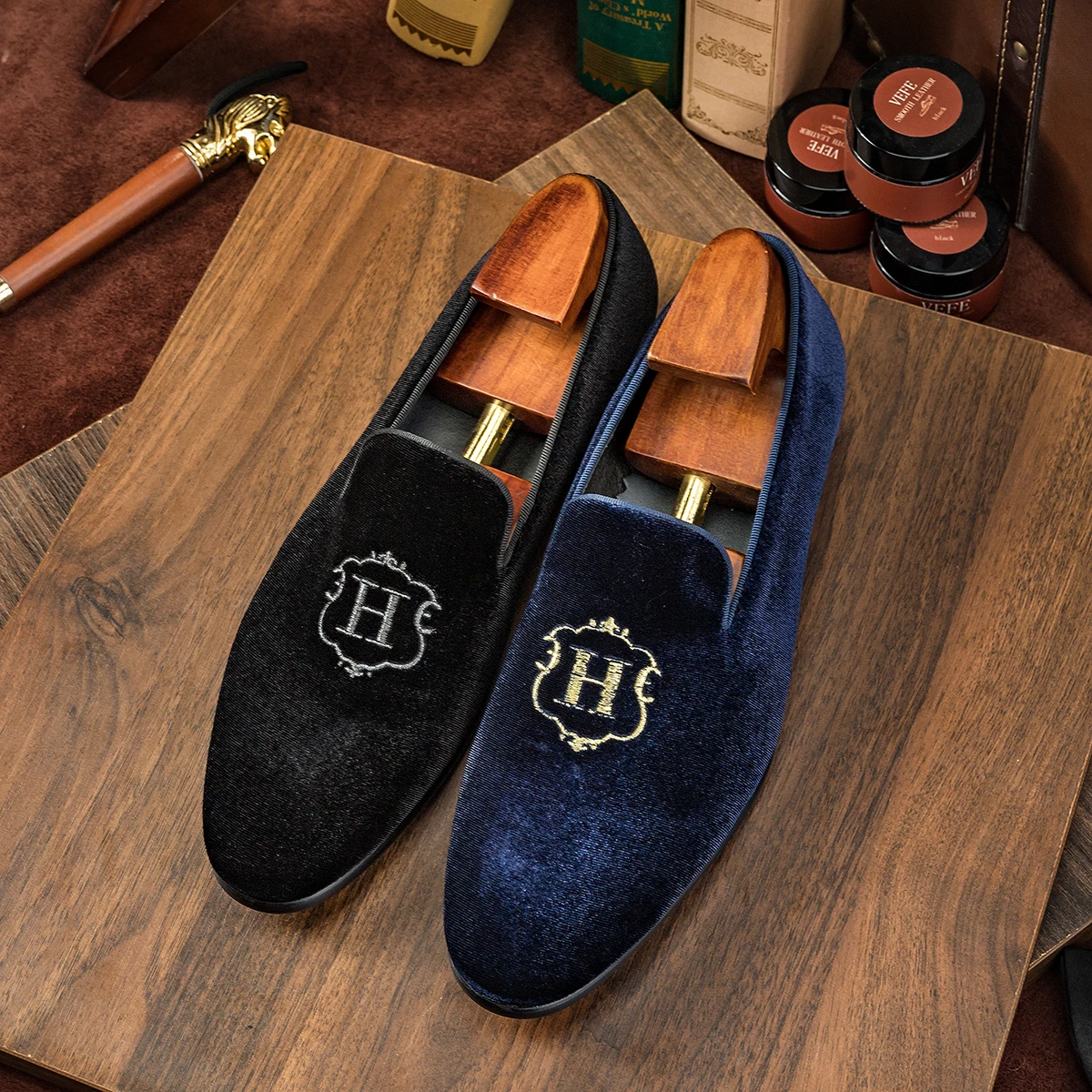 Hanmce 2021 New Design Fashion Velvet Material Slip On Luxury Hand Made Smoking Men Shoes