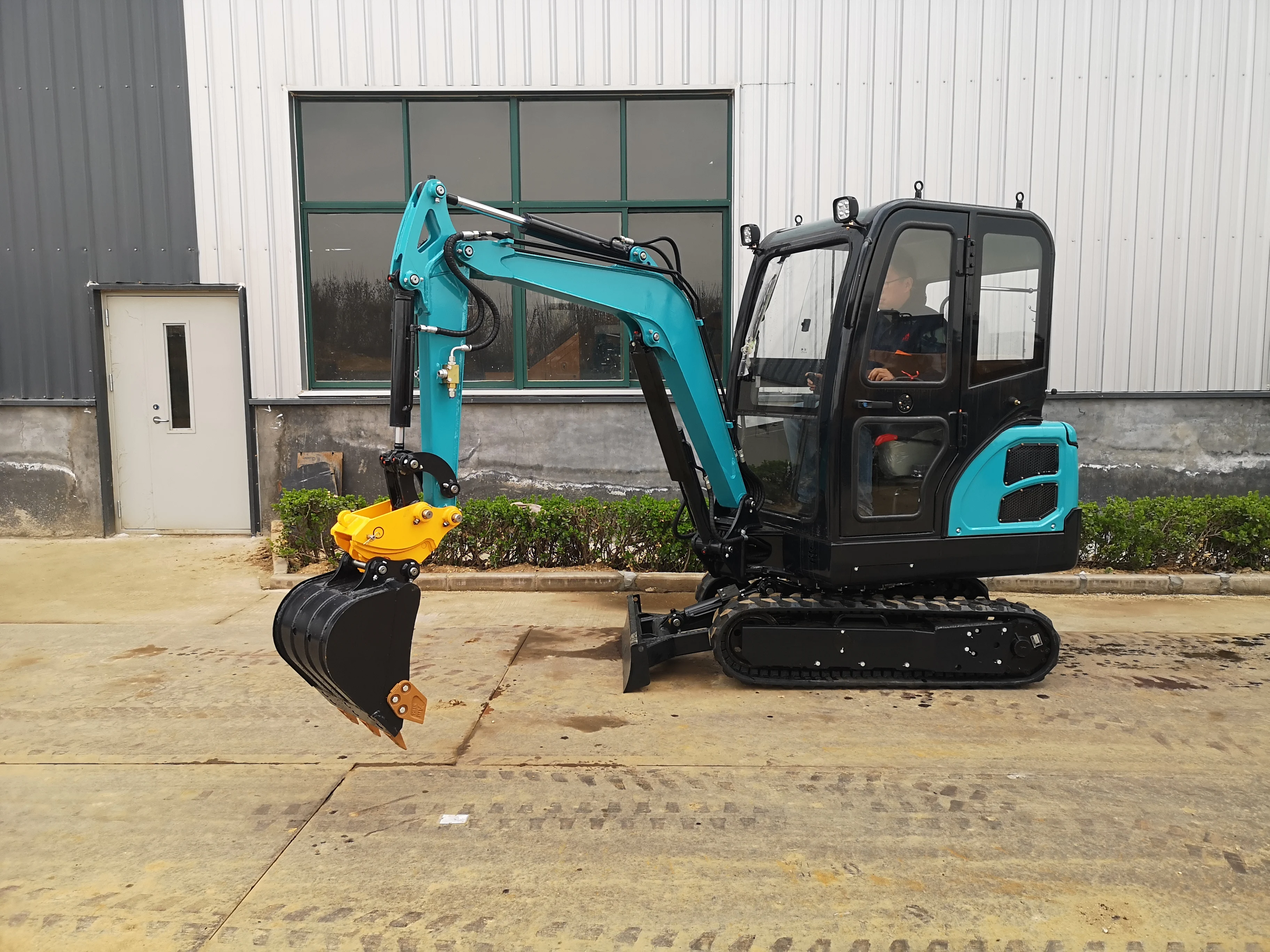 Mini Đào 1.8Ton Khoang Xe Tomica Nhỏ Bagger SYNBON Máy Đào