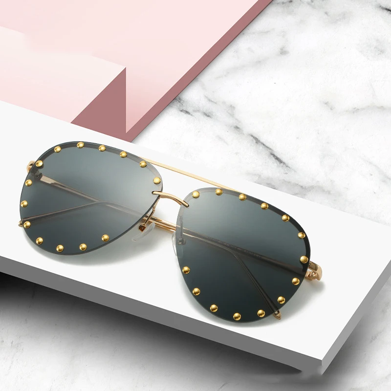 2022 Fashion Rimless Pilot Sunglasses Women Vintage Luxury Brand Design Diamond Cutting Lens Rivet Sun Glasses For Female UV400