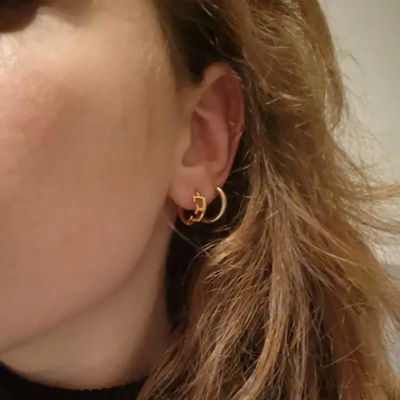 Boucles d'oreilles avec lettres initiales pour femmes, en acier inoxydable, lettre A-Z, Piercing, mode coréenne, bijoux cadeau, 2023