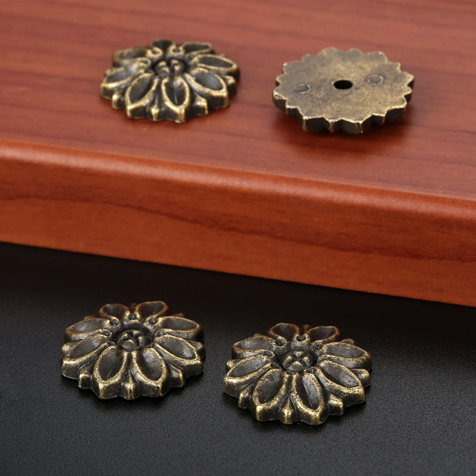 10pcs Alloy Corners Cabochon Ancient Flower Flatback Alloy Embellishment Patch Scrapbook Vintage Decor Wood Jewelry Box 23mm