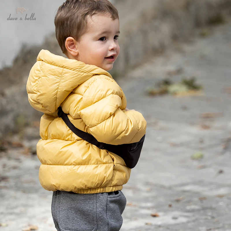 DBZ19331 dave bella winter fashion baby boys cartoon down coat children 90% white duck down padded kids jacket with a small bag