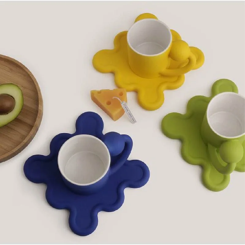 ถ้วยชานมแก้วกาแฟด้ามลูกหมุนถ้วยเซรามิกแบบสร้างสรรค์พร้อมจานถ้วยข้าวโอ๊ตถ้วยถ้วยเค้กการตกแต่งบ้านนอร์ดิก250มล.