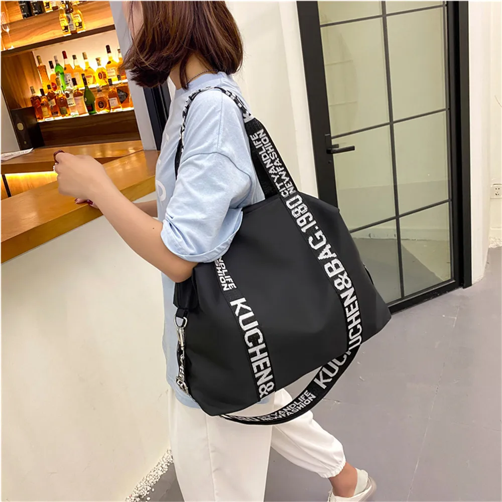 2022 Casual Solid Color Ladies Shoulder Bags Large Capacity Fashion Design Women Handbag High Quality Nylon Women Travel Bags