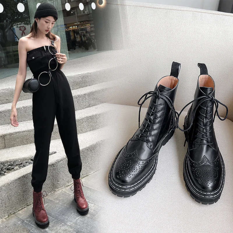 Genuine Leather Boots Women Hollow Out Flowers Brogues Platformed Street Marteens Boots Women Biker Botas Mujer Winter New Boots