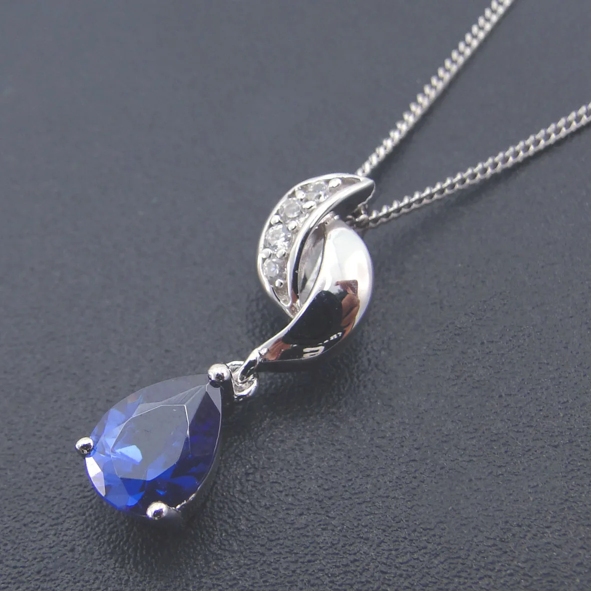 Pear Tanzanite Topaz Gemstone Pendant Collar InThe Big Fashion Women Jewelry Present From The Party