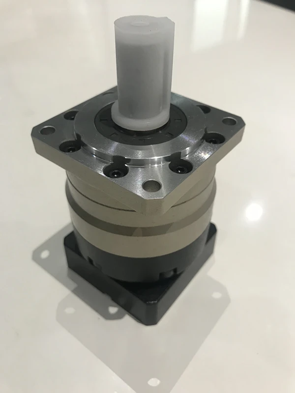 60 new helical gear planetary gearbox reducer 7 arcmin 3:1 to 10:1 for NEMA23 stepping motor input shaft 8mm