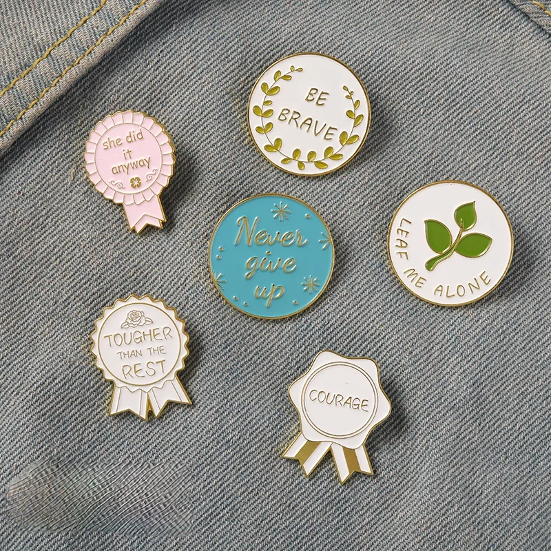 

Round Insignia Enamel Pins Motivational Quote Brooches Cute Backpacks Clothes Badge Lapel Pin Jewelry Gift for Friends Wholesale