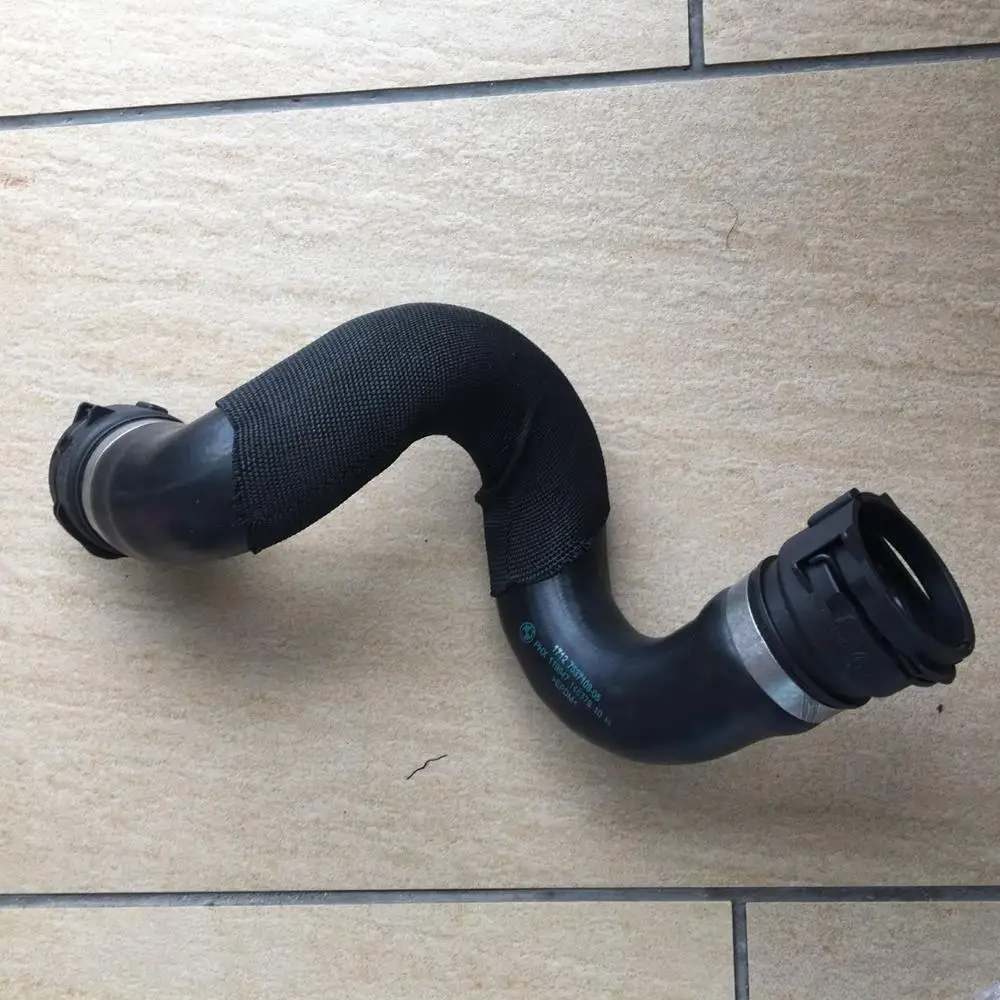 

Lower Radiator Hose for BMW E70 X5 3.0 xDrive30i 17127537108 nlet hose, from radiator to thermostat