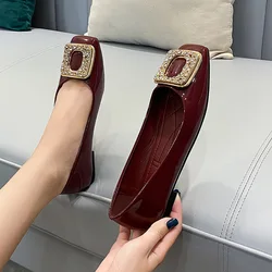 Scarpe da donna estate e autunno nuovo stile fibbia con strass testa tonda piatta fondo morbido scarpe All-match da donna