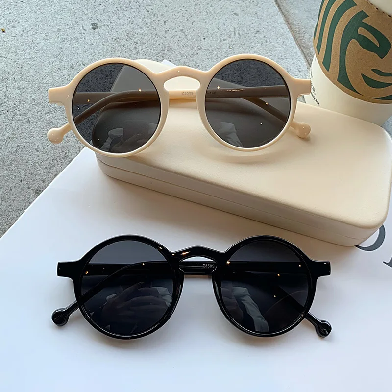 Retro Round Sunglasses Women Brand Designer Vintage Sun Glasses Female Black Outdoor Eyewear Fashion Ins Style Popular